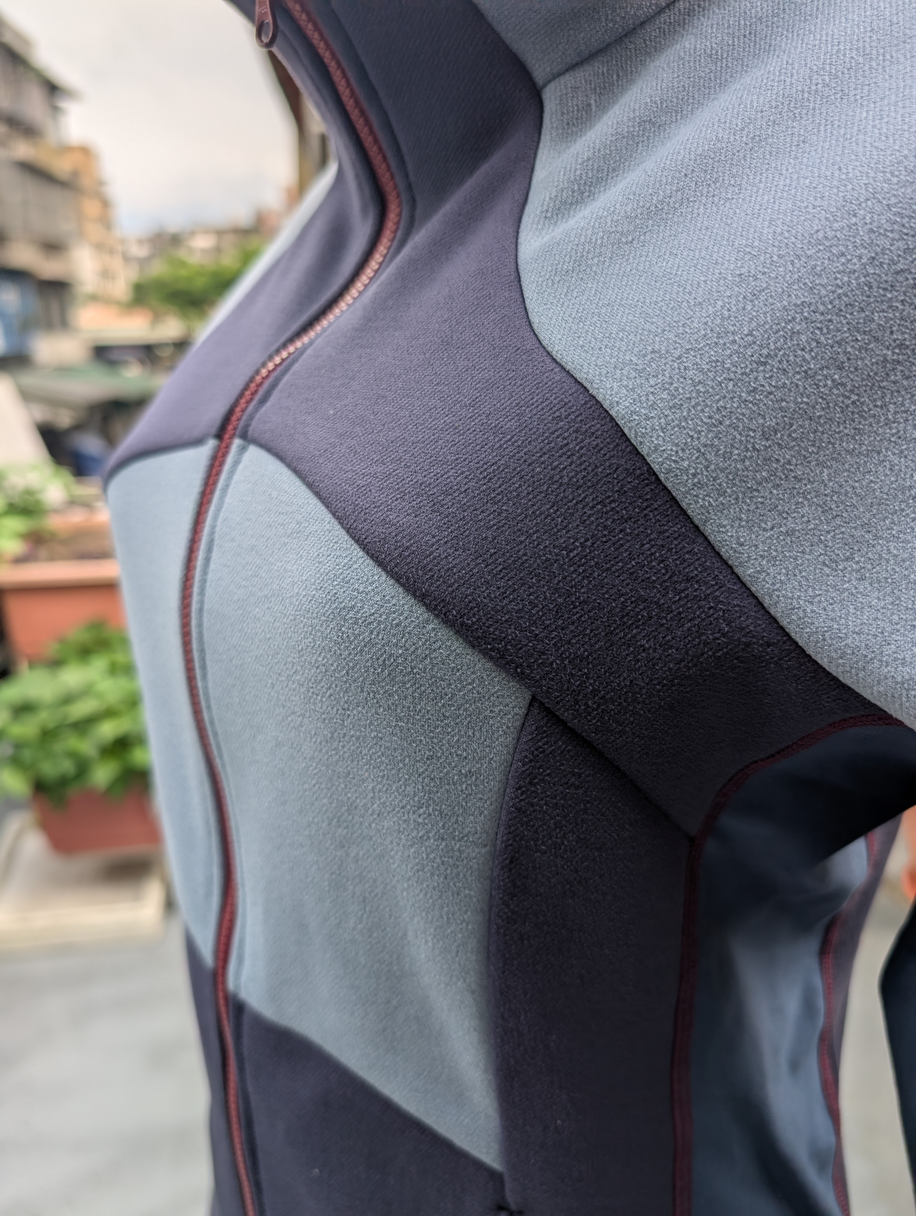 Multi-Colory technical fabric — body-mapping construction